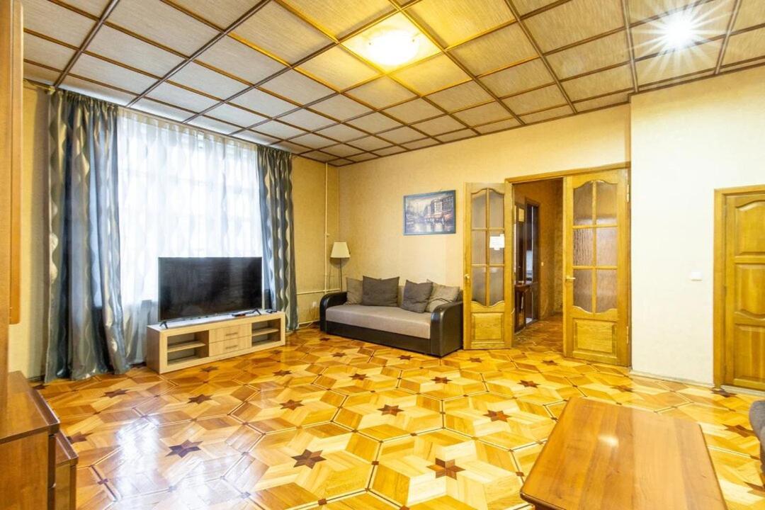 Apartments In The Center Of Minsk On Nezavisimosti 12 Екстериор снимка