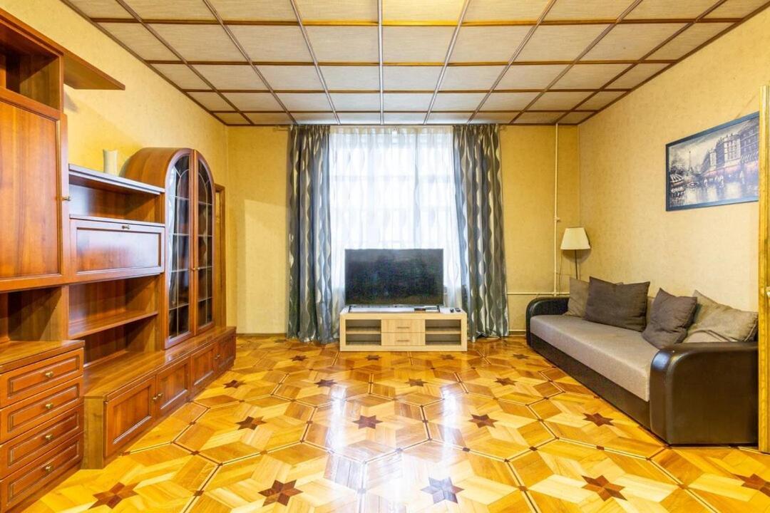 Apartments In The Center Of Minsk On Nezavisimosti 12 Екстериор снимка